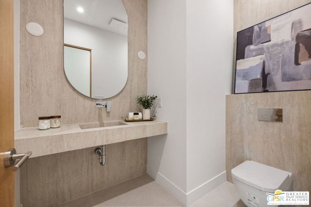 1458 E El Alameda, Palm Springs, CA 92262