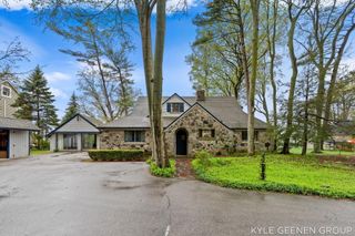 1418 Waukazoo Drive, Park Twp, MI 49424