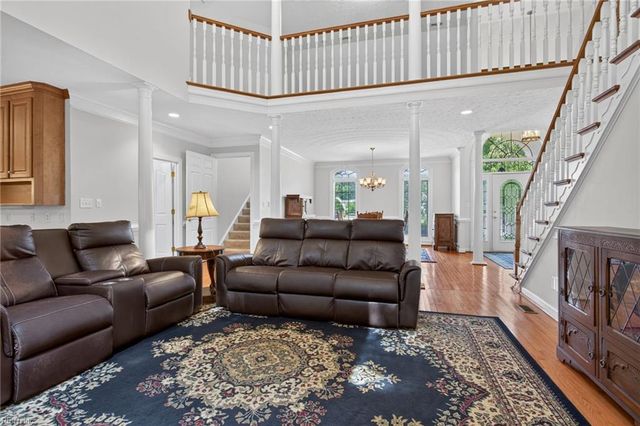 426 Richter LN, Yorktown, VA 23693