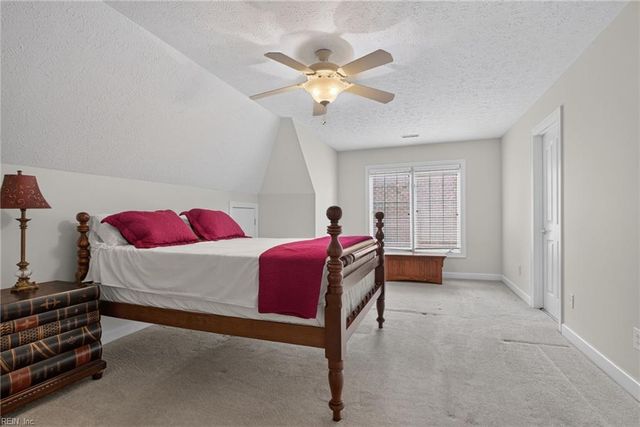426 Richter LN, Yorktown, VA 23693