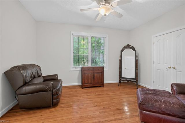 426 Richter LN, Yorktown, VA 23693