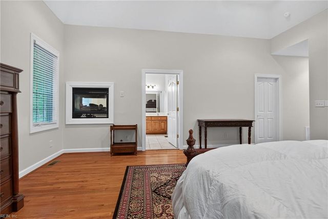 426 Richter LN, Yorktown, VA 23693