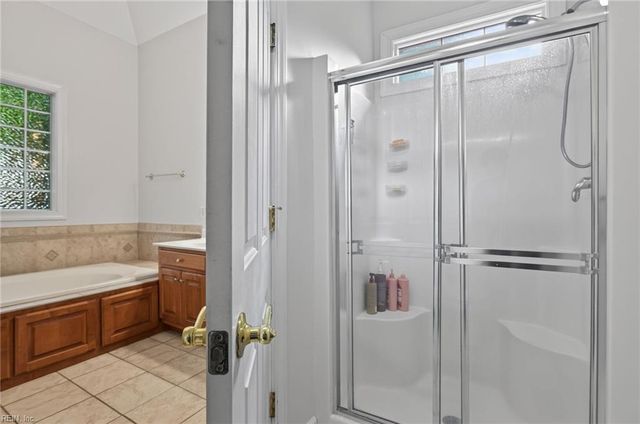 426 Richter LN, Yorktown, VA 23693