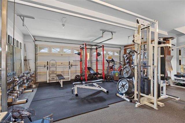426 Richter LN, Yorktown, VA 23693