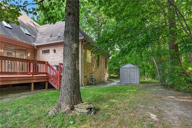 426 Richter LN, Yorktown, VA 23693