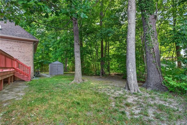 426 Richter LN, Yorktown, VA 23693