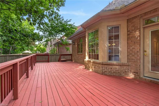 426 Richter LN, Yorktown, VA 23693