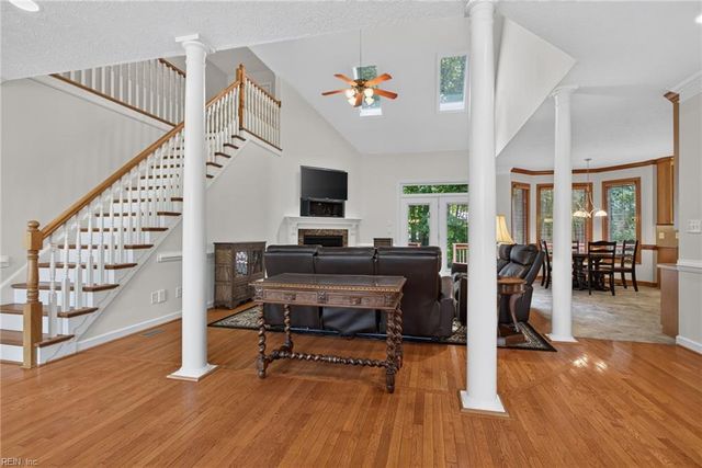 426 Richter LN, Yorktown, VA 23693