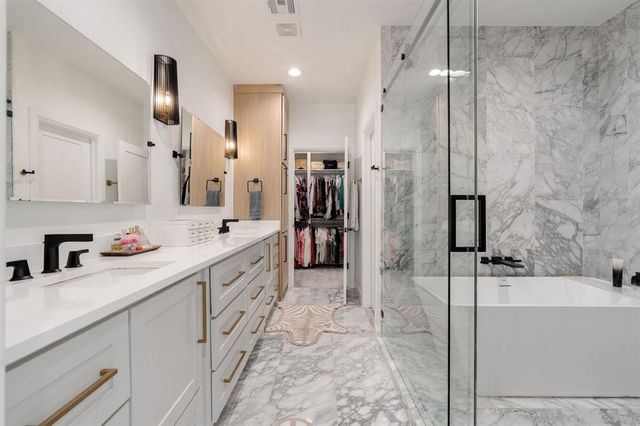 1127 NW 56th Street B, Oklahoma City, OK 73118