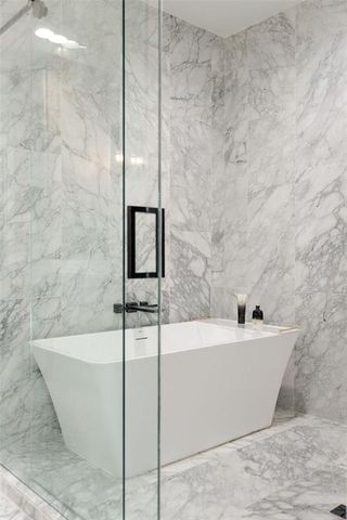 1127 NW 56th Street B, Oklahoma City, OK 73118