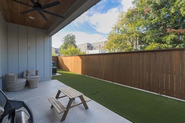 1127 NW 56th Street B, Oklahoma City, OK 73118