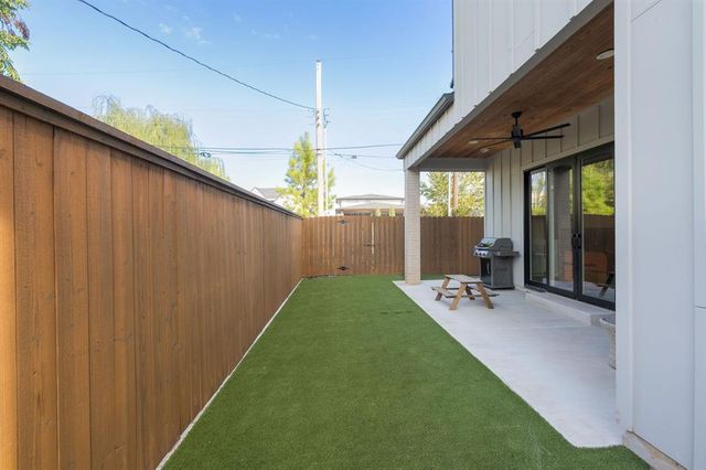 1127 NW 56th Street B, Oklahoma City, OK 73118