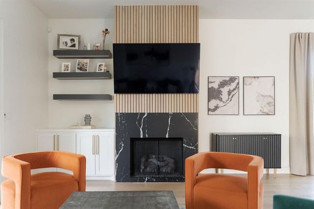 1127 NW 56th Street B, Oklahoma City, OK 73118