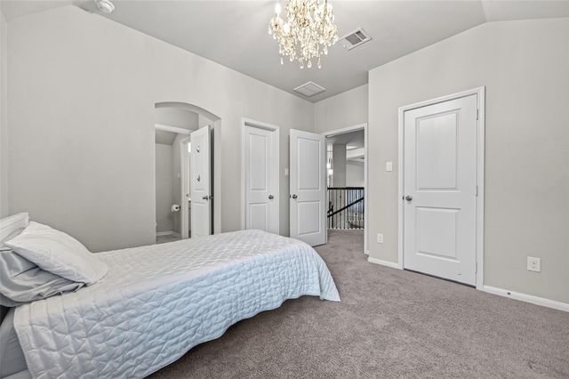 150 Cliftons Curve Way, Montgomery, TX 77316