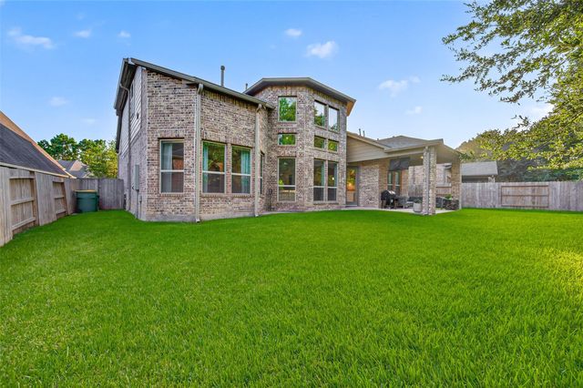 150 Cliftons Curve Way, Montgomery, TX 77316