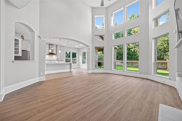 150 Cliftons Curve Way, Montgomery, TX 77316