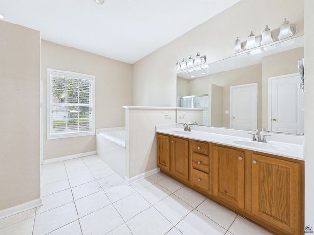118 Joshua Street, Perry, GA 31069