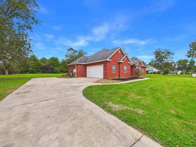 118 Joshua Street, Perry, GA 31069