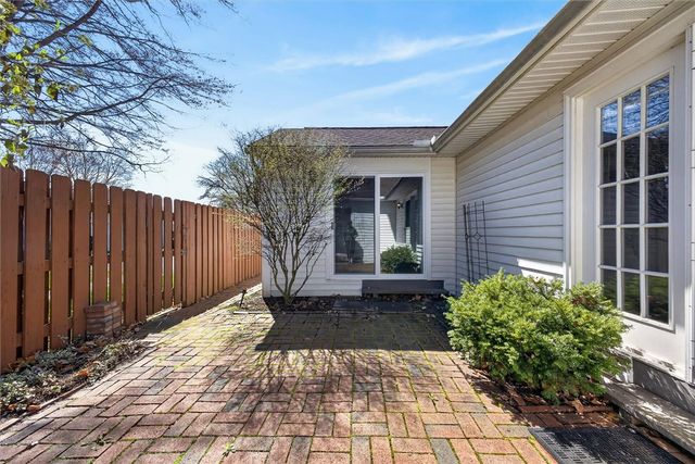 52 New Wickham Drive, Penfield, NY 14526