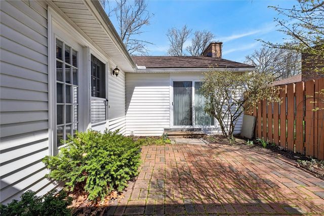 52 New Wickham Drive, Penfield, NY 14526
