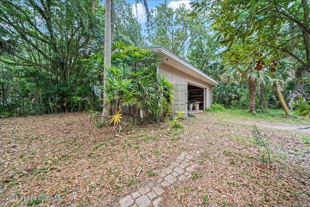 5747 Cajeput Circle, Melbourne Village, FL 32904