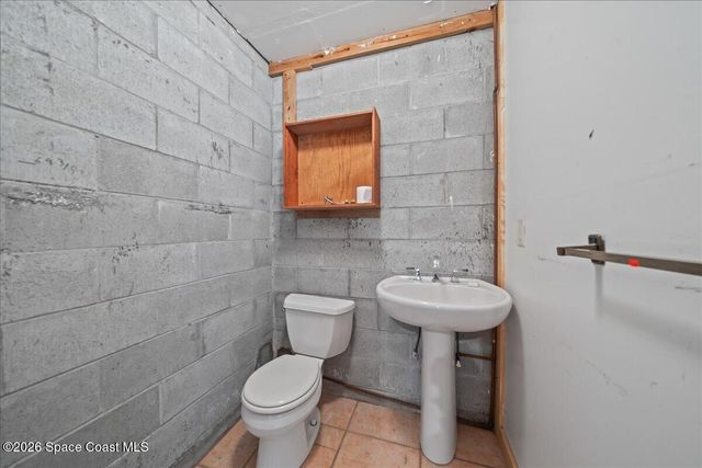 5747 Cajeput Circle, Melbourne Village, FL 32904