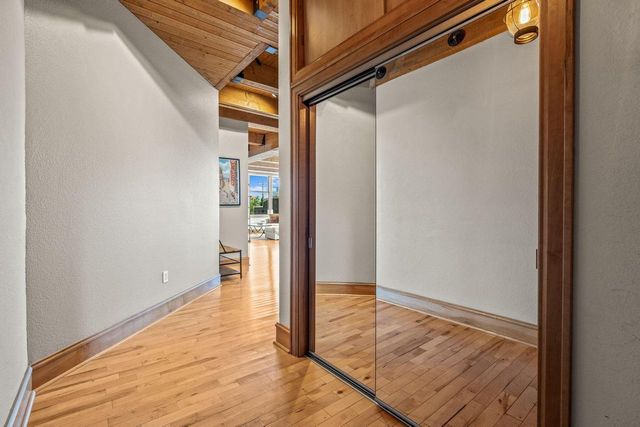 601 E Erie STREET #202, Milwaukee, WI 53202