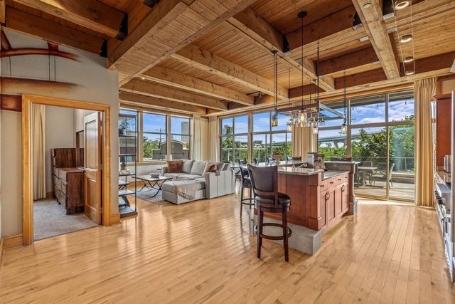 601 E Erie STREET #202, Milwaukee, WI 53202