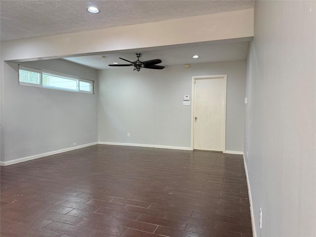 11318 Briar Forest Drive, Houston, TX 77077