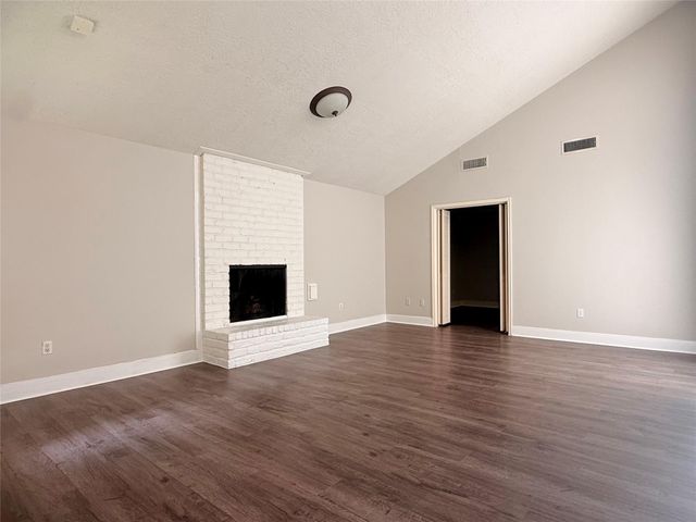 11318 Briar Forest Drive, Houston, TX 77077