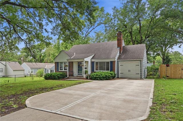5440 Birch Street, Roeland Park, KS 66205
