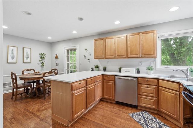 5440 Birch Street, Roeland Park, KS 66205
