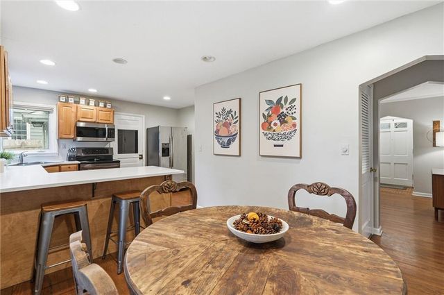 5440 Birch Street, Roeland Park, KS 66205