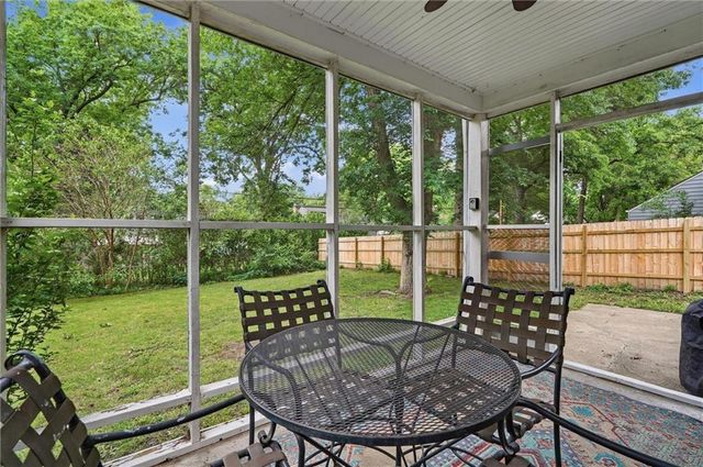5440 Birch Street, Roeland Park, KS 66205