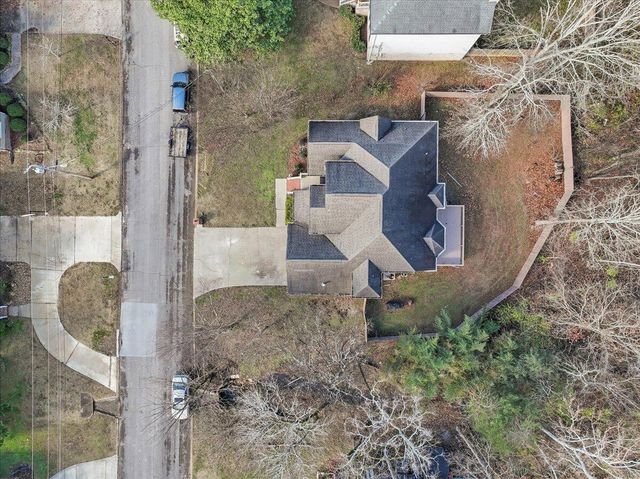 8323 Grinder Creek Place, Chattanooga, TN 37421