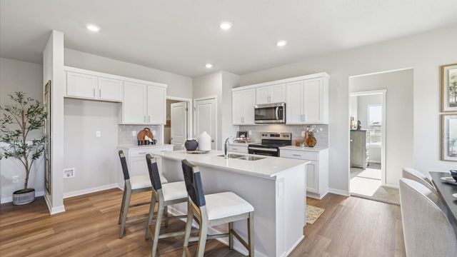 4708 173rd Street, Urbandale, IA 50322