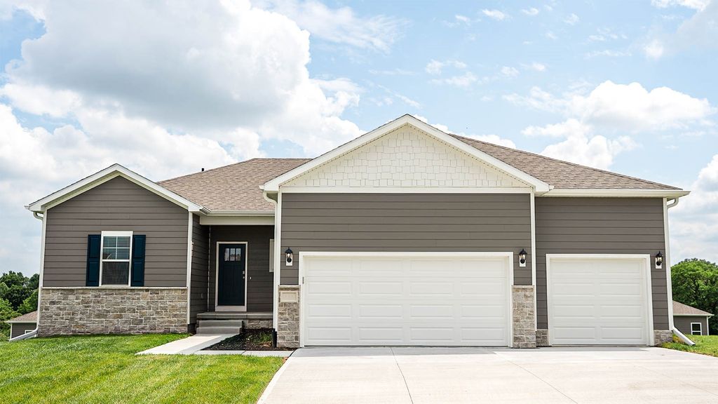 4708 173rd Street, Urbandale, IA 50322