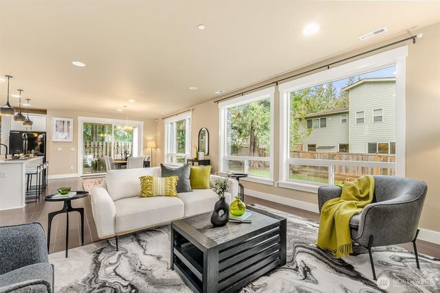 21707 2nd Avenue SE, Bothell, WA 98021