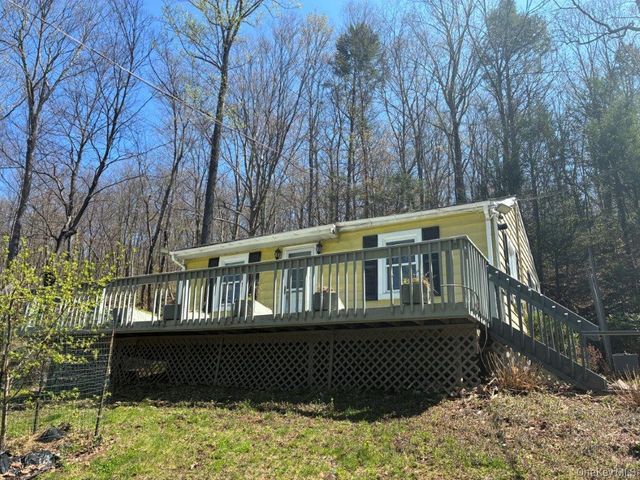 303 Buttermilk Falls Road, Warwick, NY 10990