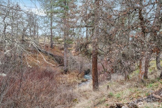 932 Zelinski Road, Goldendale, WA 98620