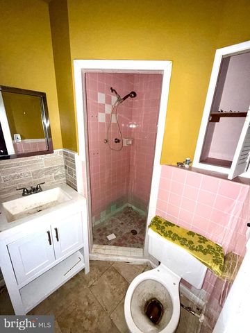 1053 CLAYTON RD, Williamstown, NJ 08094