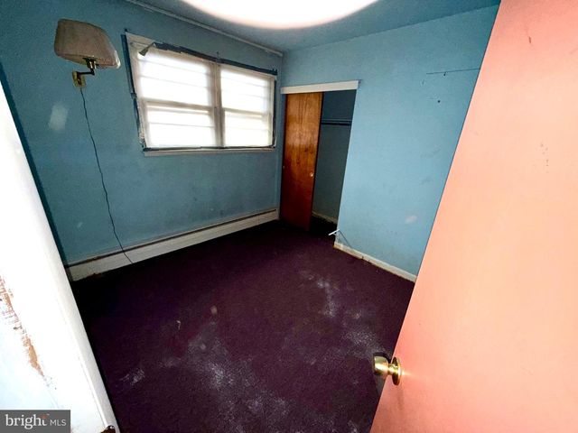 1053 CLAYTON RD, Williamstown, NJ 08094