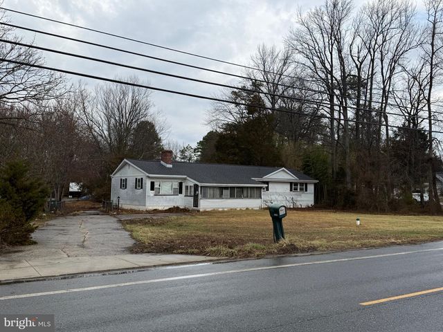 1053 CLAYTON RD, Williamstown, NJ 08094