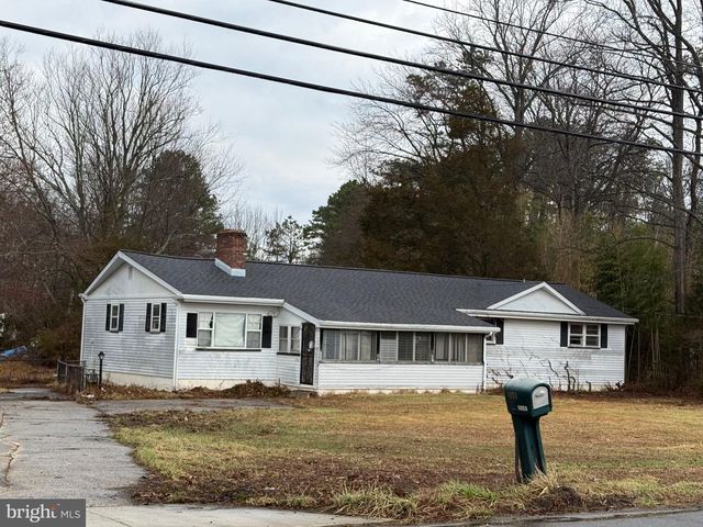 1053 CLAYTON RD, Williamstown, NJ 08094
