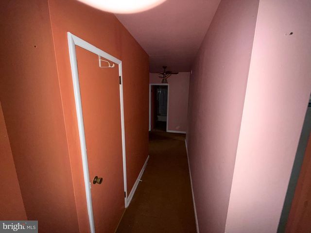 1053 CLAYTON RD, Williamstown, NJ 08094