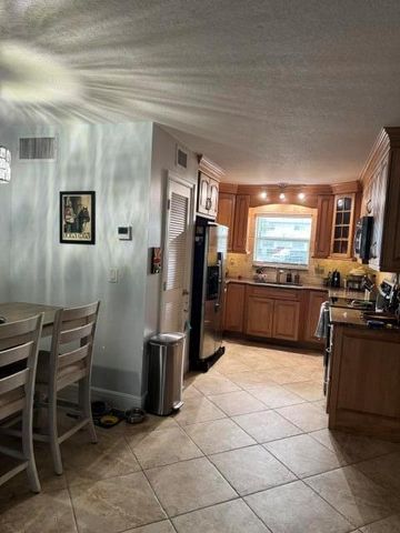 121 Wettaw Lane 115, North Palm Beach, FL 33408