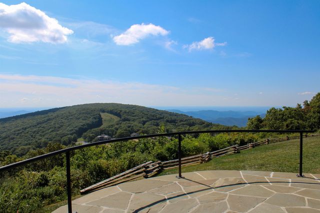 781 DEVILS KNOB LOOP, Wintergreen Resort, VA 22967