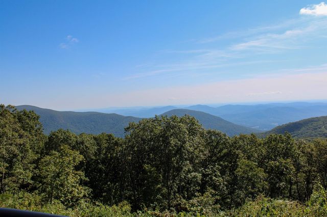 781 DEVILS KNOB LOOP, Wintergreen Resort, VA 22967