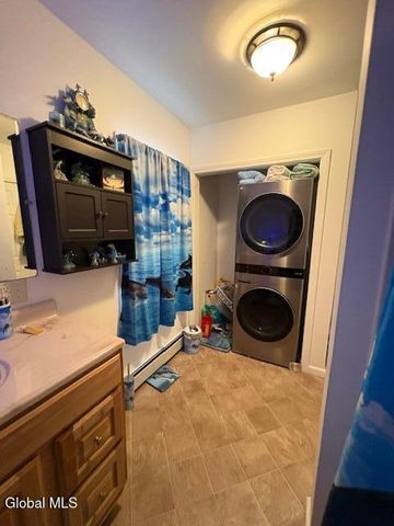 786 County Rt 24, Corinth, NY 12822