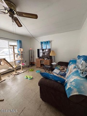 786 County Rt 24, Corinth, NY 12822